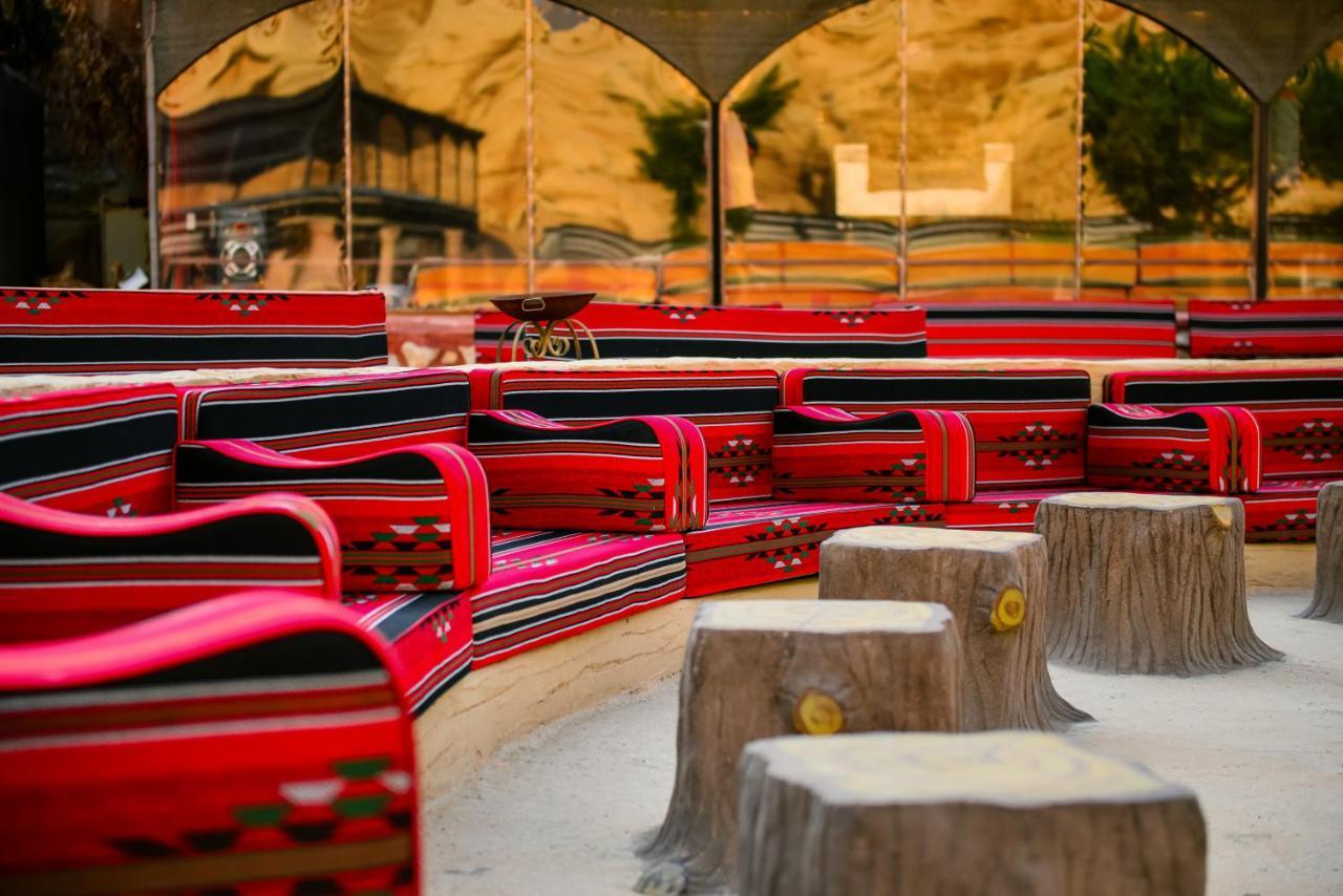 Little Petra Bedouin Camp Hotel Al Hayy Buitenkant foto